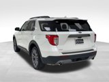 Used 2022 Ford Explorer XLT w/ Equipment Group 202A image 5