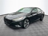 Used 2023 Hyundai Elantra SEL w/ Convenience Package image 3