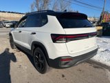 New 2025 Volkswagen Taos SE image 4