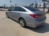 Used 2017 Hyundai Sonata SE image 3