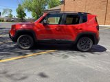 Used 2018 Jeep Renegade Trailhawk w/ Cold Weather Group II image 4