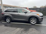 Used 2015 Toyota Highlander XLE image 2