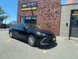 Used 2022 Toyota Camry LE image 2
