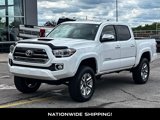 Used 2017 Toyota Tacoma Limited w/ Tow Package image 4