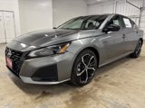 Used 2023 Nissan Altima 2.5 SR image 3