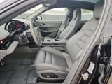 Used 2025 Porsche Taycan image 5