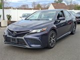 Used 2022 Toyota Camry SE image 3