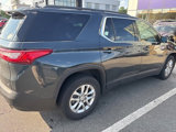 Used 2019 Chevrolet Traverse LT image 3