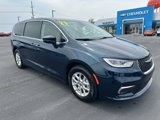 Used 2023 Chrysler Pacifica Touring-L image 2