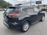 Used 2017 Nissan Rogue SV image 5