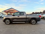 Used 2011 Toyota Tundra 4x4 Double Cab image 2