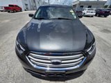 Used 2017 Ford Taurus SE image 2