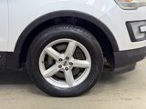 Used 2017 Ford Explorer XLT image 4