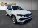 Used 2023 Jeep Compass Latitude image 3
