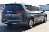 Used 2022 Chrysler Pacifica Touring-L image 6