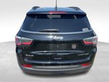 Used 2017 Jeep Compass Limited image 4