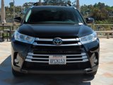 Used 2019 Toyota Highlander XLE image 2