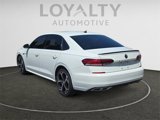 Used 2021 Volkswagen Passat 2.0T R-Line image 3