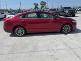 Used 2019 Ford Fusion SE image 2