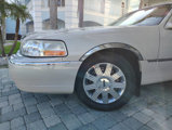 Used 2003 Lincoln Town Car Cartier image 2