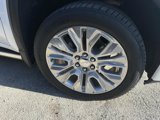 Used 2022 GMC Sierra 1500 Denali w/ Denali Premium Package image 3