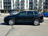 Used 2017 Jeep Cherokee Limited w/ Technology Group image 4