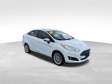 Used 2015 Ford Fiesta Titanium image 3