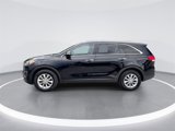 Used 2017 Kia Sorento LX w/ LX Convenience Package image 4