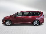 Used 2017 Chrysler Pacifica Touring-L image 4