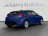 Used 2013 Hyundai Veloster image 2