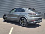 Certified 2022 Porsche Cayenne E-Hybrid image 3