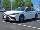 Used 2021 Toyota Camry SE image 3