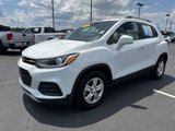 Used 2018 Chevrolet Trax LT w/ LT Convenience Package image 2