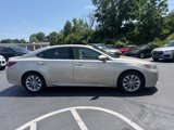 Used 2013 Lexus ES 300h image 3