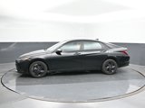 Used 2023 Hyundai Elantra SEL image 2