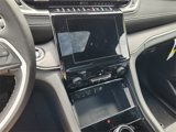 New 2025 Jeep Grand Cherokee L Laredo image 5