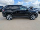 New 2025 Jeep Compass Latitude image 2