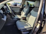 Used 2023 Volkswagen Taos SE image 4