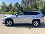 Certified 2022 Toyota Highlander LE image 2