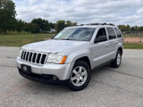 Used 2010 Jeep Grand Cherokee Laredo image 2