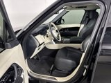 Used 2023 Land Rover Range Rover Autobiography image 4