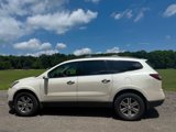 Used 2015 Chevrolet Traverse LT image 2