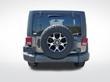 Used 2017 Jeep Wrangler Unlimited Rubicon w/ Cold Weather Group image 4