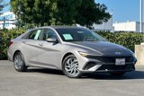 Used 2024 Hyundai Elantra SEL image 2