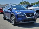 Used 2021 Nissan Rogue SV image 2