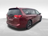 Used 2020 Chrysler Pacifica Touring w/ S Appearance Package image 4
