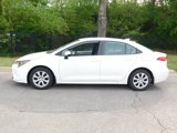Used 2020 Toyota Corolla LE image 2
