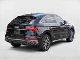 Used 2022 Audi SQ5 Premium w/ Convenience Package image 2