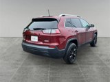 Used 2019 Jeep Cherokee Latitude w/ Cold Weather Group image 3