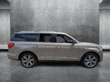 Used 2019 Lincoln Navigator Reserve image 4